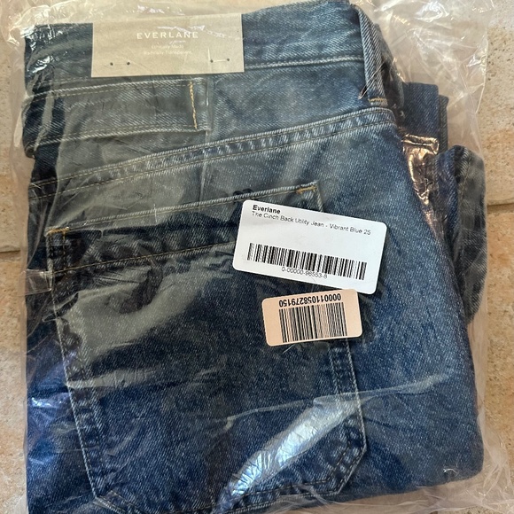 Everlane The Cinch Back Utility Jean - Picture 5 of 9